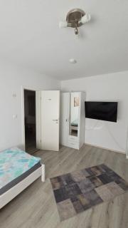 Gemütliche Altbauwohnungen mit Einzelzimmern und Parkplatz direkt am Haus! - Bochum - 8