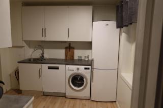 The Urban Escape Walk to Train, Bus & City Center - 5