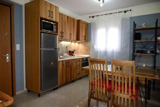 Steel & Oak-Stylish Stay Near Shore - 3