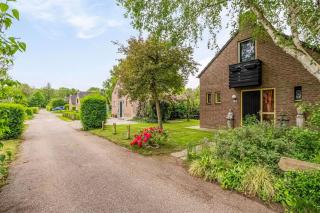 Cozy No 2 Sauna, houtkachel en hottub - 8