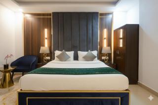 Hotel Ambiance Plaza Near IGI Airport - 5