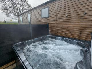 Riverside Retreat - 6