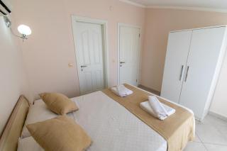 Sunset Beach Club Aqualettings Mermaid 30 - 5