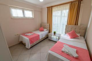 Sunset Beach Club Aqualettings Mermaid 30 - 3