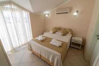 Sunset Beach Club Aqualettings Mermaid 30 - 4