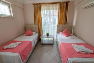 Sunset Beach Club Aqualettings Mermaid 30 - 1