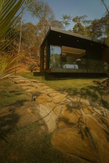 Chalé com banheira, piscina e cachoeira privativa - 2