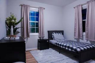 Jacuzzi Cul de Sac Home - 3