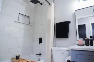 Jacuzzi Cul de Sac Home - 7