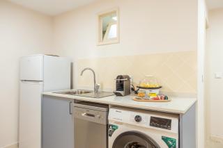 Downtown Arch Apartments - Central Lisbon AC & WIFI - 5