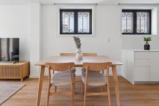 Private Garden Oasis, A Charming Flat in Bonfim - 1