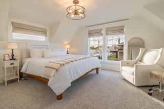 Roof Top Deck Near the Beach Dog Friendly - 3