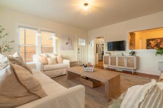 Roof Top Deck Near the Beach Dog Friendly - 6