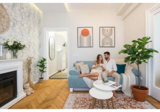 Urban Dream Studio with City Views and Modern Comfort - 0