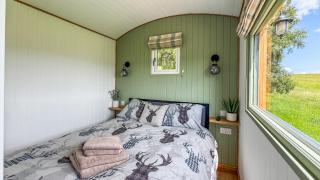 Cnocvann Croft Shepherd Huts - 8