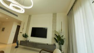 Elegant Seaside Luxury 1BR in Beachfront, Grand BLeu Tower, Pool & Gym - 4