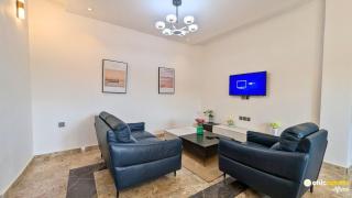 Chic & spacious studio with parking - 0