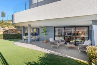 Luxury 3BR Apartment with Private Terrace - 6