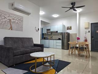 Atlantis Residence pool view - 9