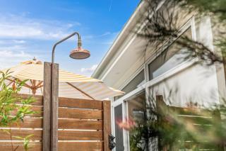 Coolum Beach Yaroomba Beach House - 8