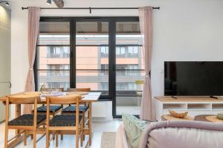 Stylish Pastel Apartment with Parking and Balcony by Noclegi Renters - 3