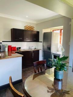 5 OYSTER COTTAGE - 8