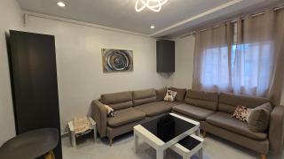 T2 Cosy & Central Akid Lotfi - 1