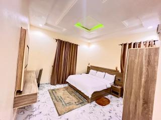 De New Dawn Hotel And Lounge - 2