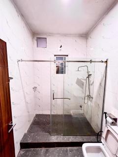 De New Dawn Hotel And Lounge - 1