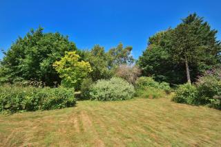 CottageSmart TV Playstation Dewsall Court 8mins - 6