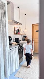 Maison 1634 - Maison d' hôtes - petit-dejeuner offert, centre ville à pied, parking, piscine, climatisation, cuisine - 3