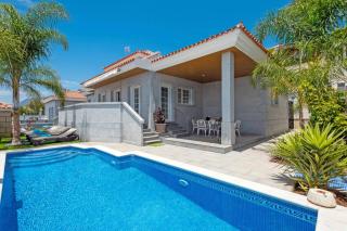 Villa Leonardo Dos by Villa Plus - 0