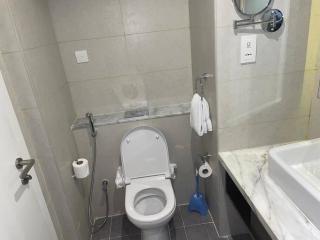 Canal View, Luxurious Studio In Downtown Dubai - 3