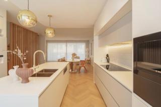 Brand New 4BR 3BA Luxury Smart Home Modern Design 6 park road - Brisbane - 4