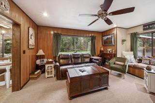 Sasquatch Sanctuary | Hot tub - 1