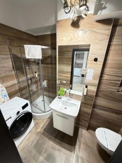 Lazar Towers Area Palas Comfy Stay - 1