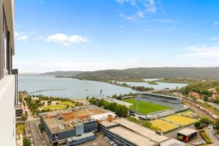 Waterfront Apartment in the Heart of Gosford - 8