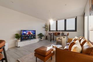 Waterfront Apartment in the Heart of Gosford - 4