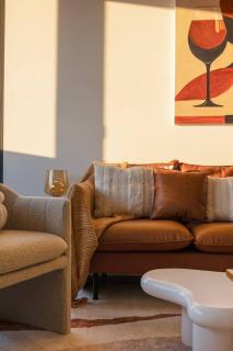 Waterfront Apartment in the Heart of Gosford - 1