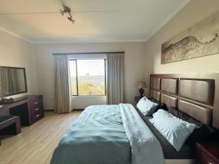 Modern 2-Bed, 2-Bath in Secure Bedfordview Complex - 1