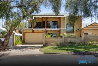 Townside Getaway in Mandurah - Mandurah - 9