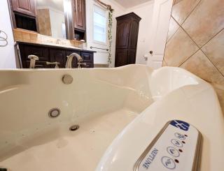 Condo #3 - 2 min Bord de l'eau Billard & Barbecue - 3