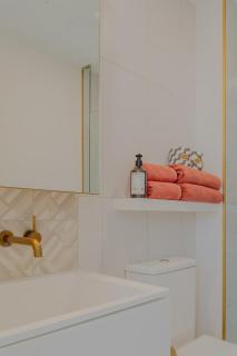 King Bed Suite- 2b2b - FreePark & MelbourneCityViews - 1