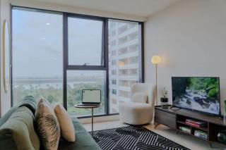 The Elegant Green Suite - City & Albert Park Views - 3