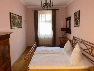 Vintage Charm in the Heart of Prague - Prag - 6