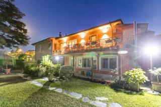 La Casa Fra gli Ulivi luxury apartments with pool near Cinque Terre and Tuscany - 4