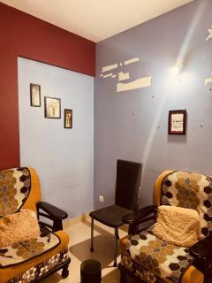 Chic comfort meets city vibes - Home awaits in serenity - 7