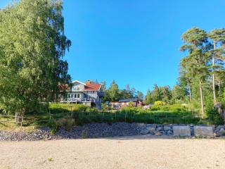 Large villa near the lake with rowing boat SE09131 - 7
