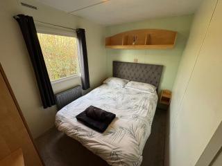 The Lodge - Woodland Forge, Garden Patio, Parking, Sleeps 6 - 9