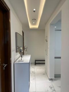 2 Bedroom in Noora Tower, Fully furnished, Sea View - 7